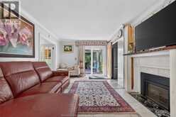 935 BARTLET | Windsor Ontario | Slide Image Nine