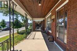 1342 Hall AVENUE | Windsor Ontario | Slide Image Four