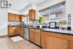 465 CHRISTOPHER | Windsor Ontario | Slide Image Eight