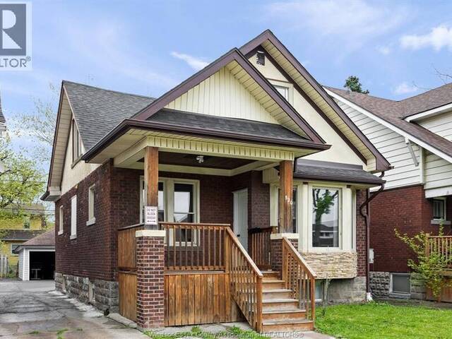 520 RANKIN AVENUE Windsor Ontario, N9B 2R7 - 6 Bedrooms Home For Sale