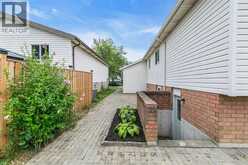 1344 GISELLE | Windsor Ontario | Slide Image Thirty-nine