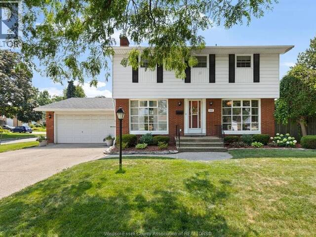 3495 EVERTS AVENUE Windsor Ontario, N9E 2V9 - 4 Bedrooms Home For Sale