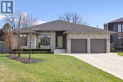 266 XAVIER CIRCLE | Windsor Ontario | Slide Image Two