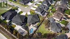 266 XAVIER CIRCLE | Windsor Ontario | Slide Image Thirty-nine