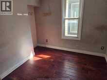 393 Newbury STREET | Windsor Ontario | Slide Image Eight