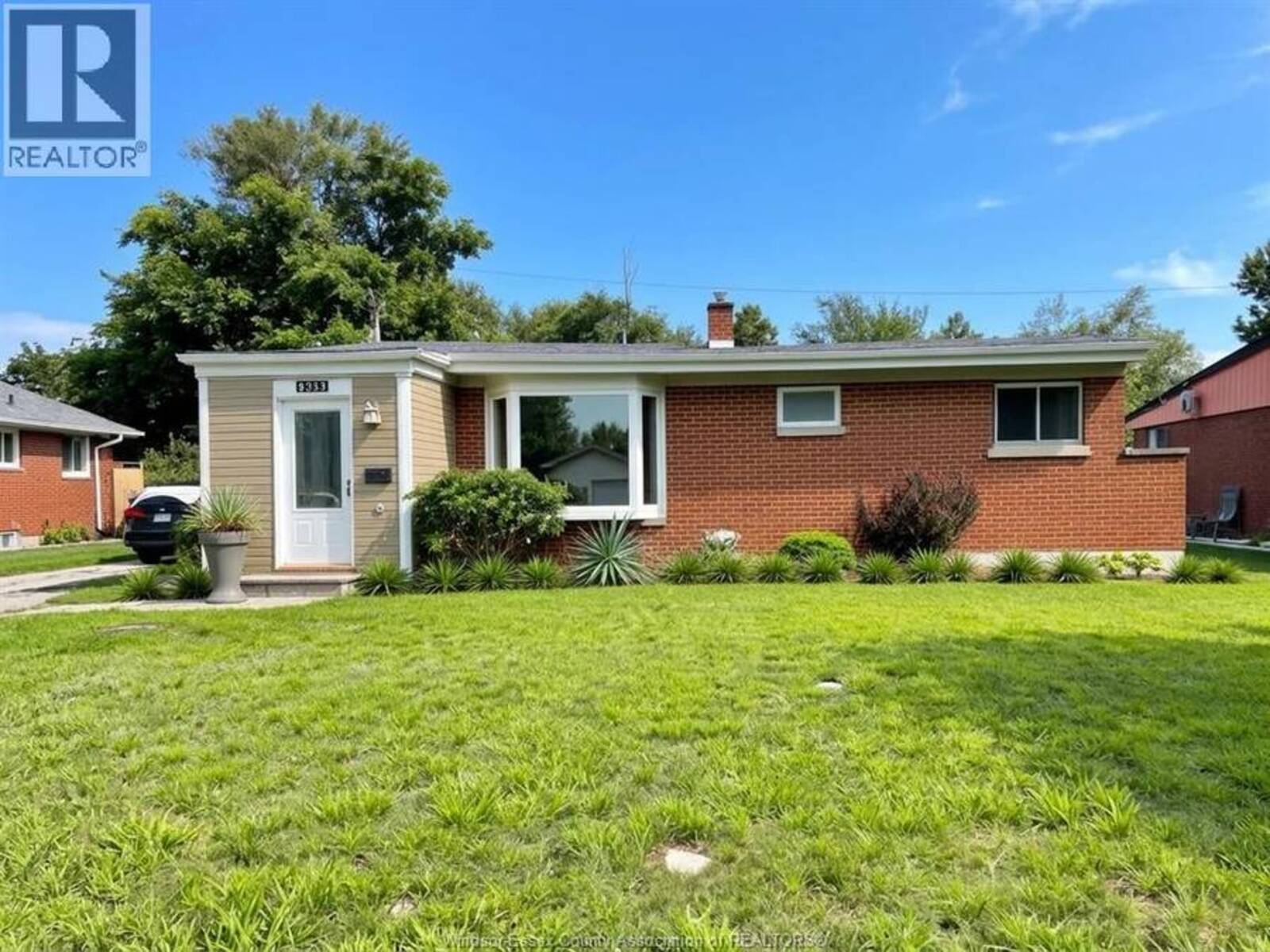 3615 Longfellow, Windsor, Ontario N9E 2M2