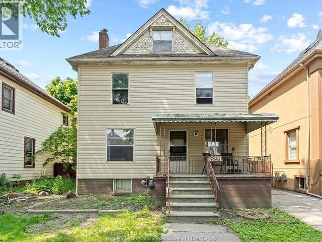 691 WINDERMERE ROAD Windsor Ontario, N8Y 3E2 - 4 Bedrooms Home For Sale