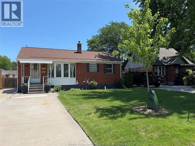 858 LAPORTE Windsor Ontario, N8S 3R4 - 4 Bedrooms Home For Sale