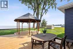 75 ISLAND | Tilbury Ontario | Slide Image Thirty-seven