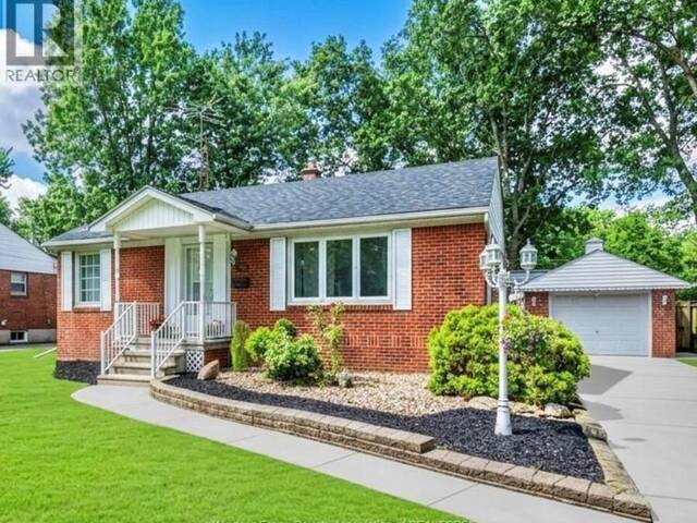 3365 CURRY AVENUE Windsor Ontario, N9E 2T4 - 4 Bedrooms Home For Sale