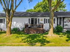 110 BROOKS BOULEVARD Windsor Ontario, N8N 2P8