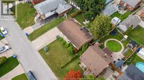 1045 REEDMERE ROAD | Windsor Ontario | Slide Image Thirty-four