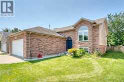 24 BRIARWOOD | Harrow Ontario | Slide Image Three