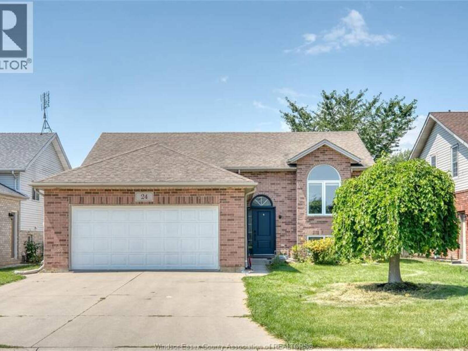 24 BRIARWOOD, Harrow, Ontario N0R 1G0