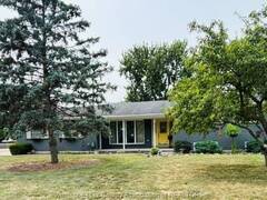 8285 MALDEN ROAD LaSalle Ontario, N9J 2V5
