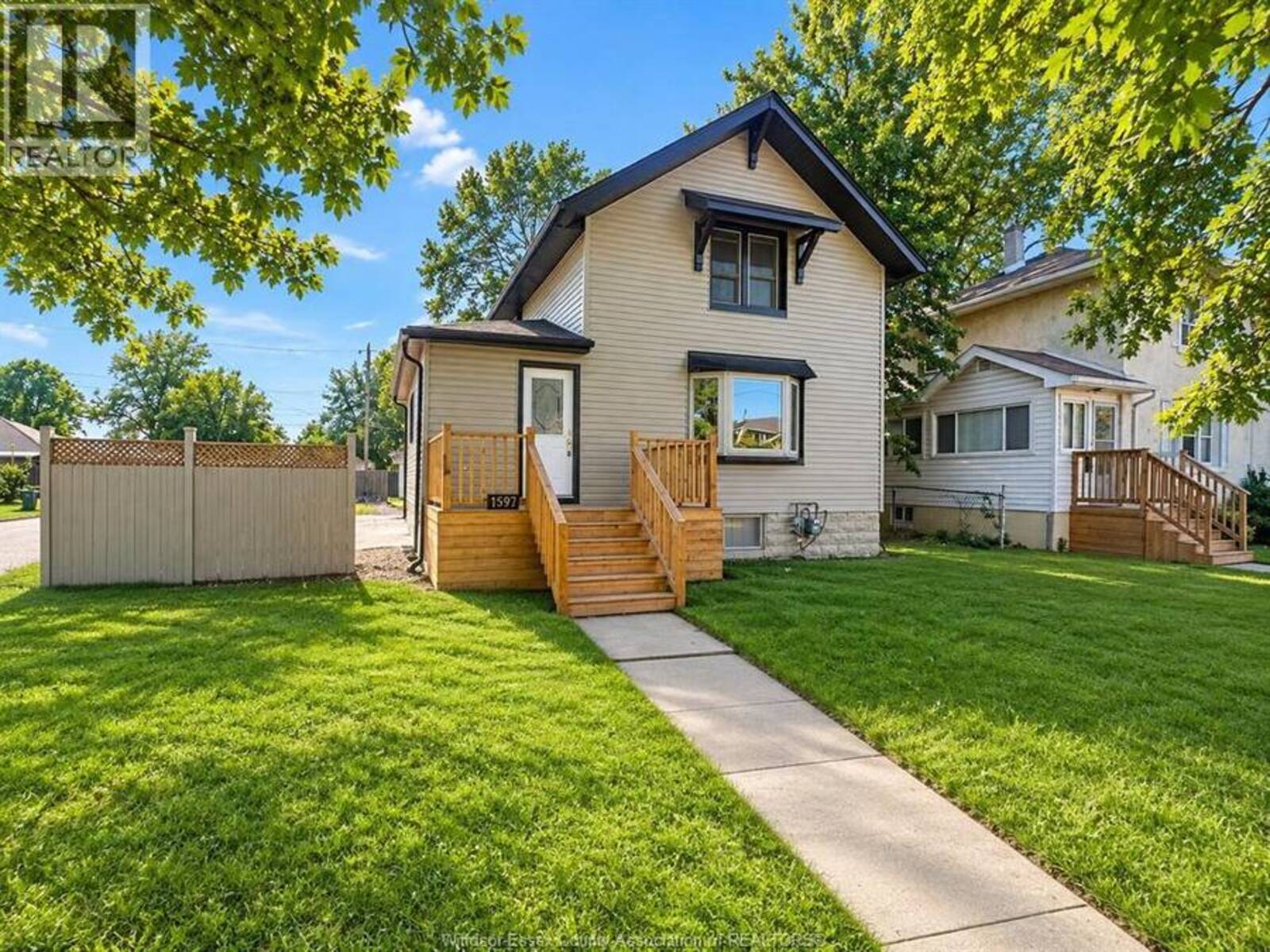 1597 Bruce, Windsor, Ontario N8X 1Y1