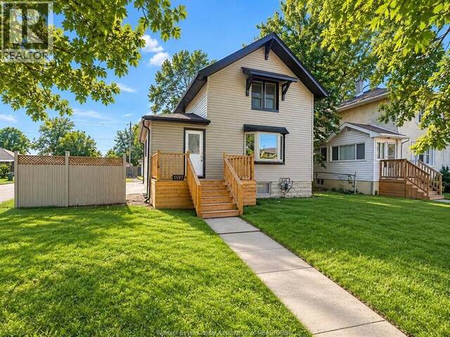 1597 Bruce Windsor Ontario, N8X 1Y1 - 4 Bedrooms Home For Sale