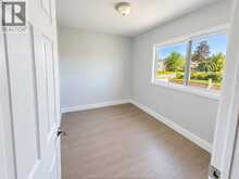 1597 Bruce | Windsor Ontario | Slide Image Eight