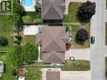 2350 DOCHERTY DRIVE | Tecumseh Ontario | Slide Image Four