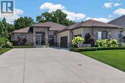 22 Emily AVENUE | Kingsville Ontario | Slide Image One