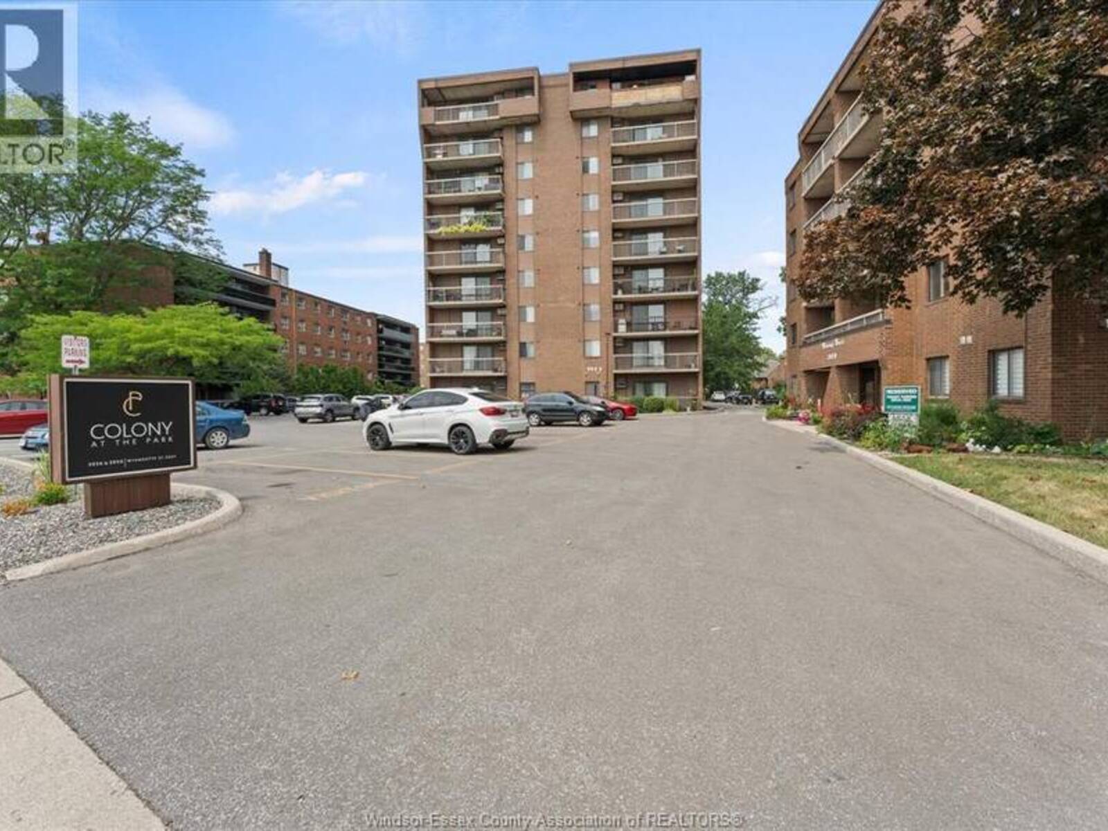 3936 Wyandotte STREET East Unit# 405, Windsor, Ontario N8Y 4V1