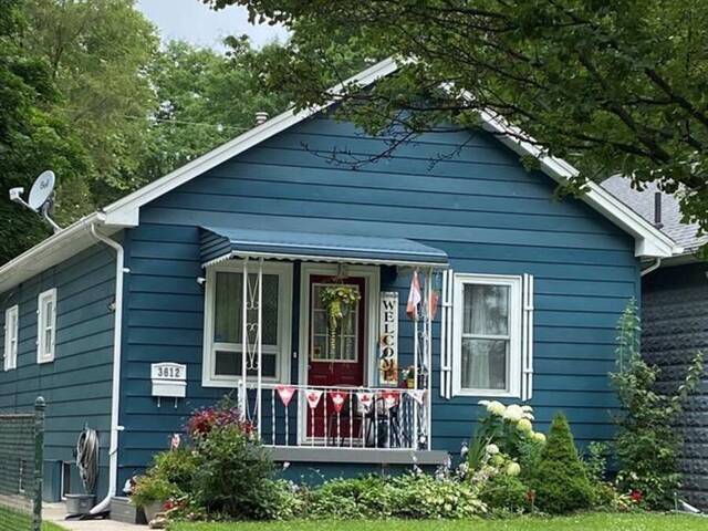 3612 KING Windsor Ontario, N9C 1P5 - 3 Bedrooms Home For Sale