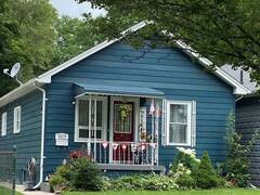 3612 KING Windsor Ontario, N9C 1P5