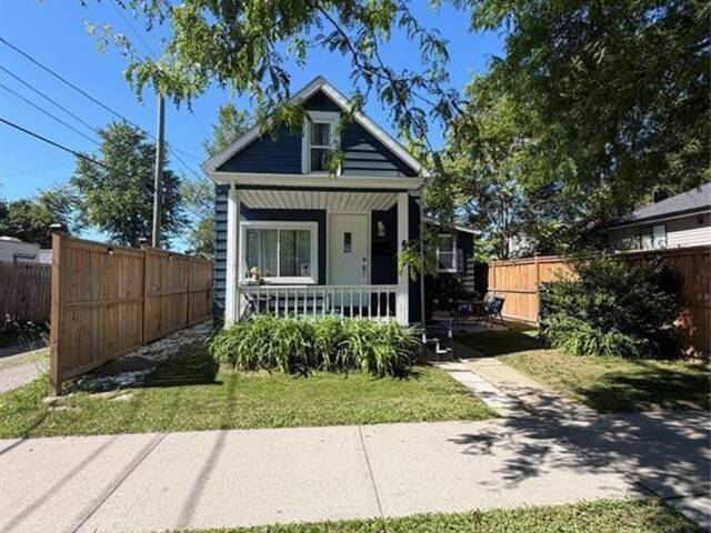 639 WATKINS Windsor Ontario, N9C 2Y5 - 2 Bedrooms Home For Sale