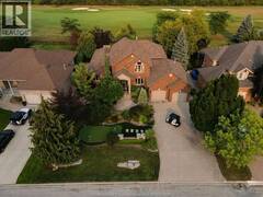205 CLUBVIEW DRIVE Amherstburg Ontario, N9V 3Z3