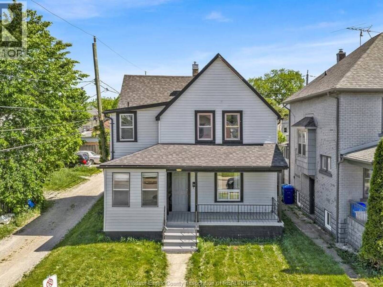 1153 UNIVERSITY, Windsor, Ontario N9A 3A5