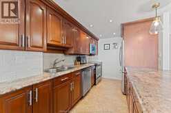 515 RIVERSIDE DRIVE West Unit# 1608 | Windsor Ontario | Slide Image Nine