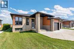 114 HAZEL CRESCENT | Kingsville Ontario | Slide Image Two