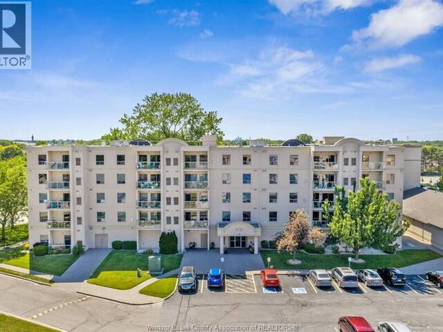 315 VILLAGE GROVE DRIVE Unit# 505 Tecumseh Ontario, N8N 5G4 - 2 Bedrooms Condo For Sale