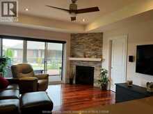2272 GATWICK | Windsor Ontario | Slide Image Six