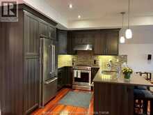 2272 GATWICK | Windsor Ontario | Slide Image Nine