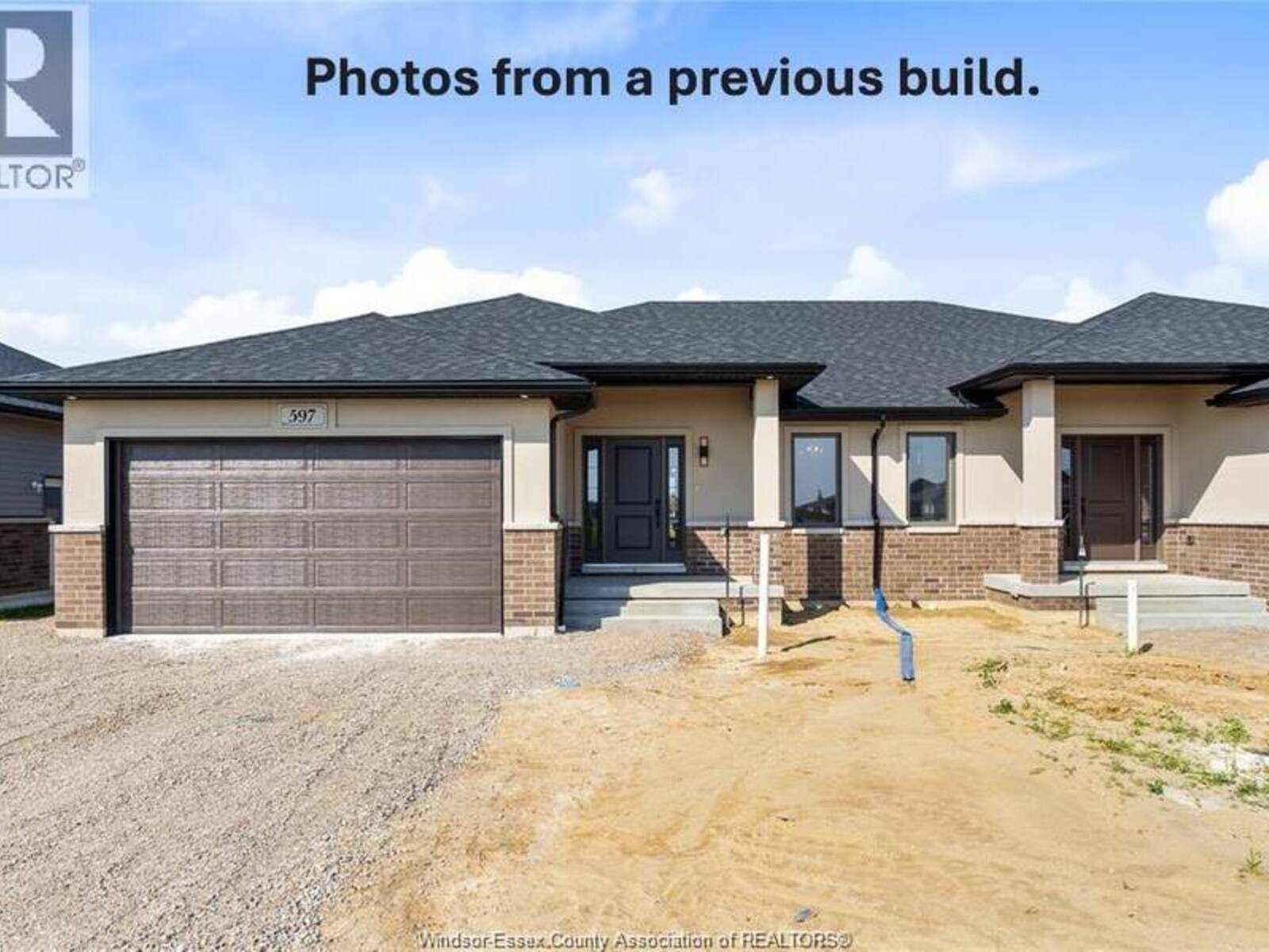 210 ANGELO, LaSalle, Ontario N9J 0E5