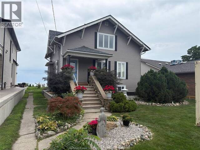13222 RIVERSIDE DRIVE Tecumseh Ontario, N8N 2M6 - 4 Bedrooms Waterfront Home For sale