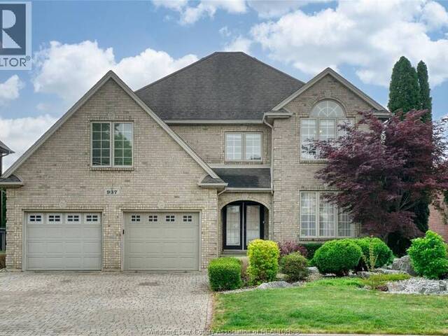 937 PAVAN Windsor Ontario, N9G 2X5 - 5 Bedrooms Home For Sale