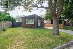 3381 Pineview CRESCENT | Windsor Ontario | Slide Image Three