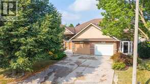 1511 CHATEAU AVENUE | Windsor Ontario | Slide Image Two