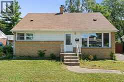 3672 MORRIS DRIVE | Windsor Ontario | Slide Image One