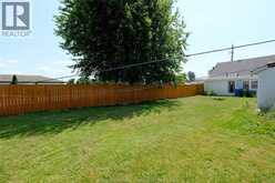 31 Maidstone AVENUE East | Essex Ontario | Slide Image Three