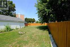 31 Maidstone AVENUE East | Essex Ontario | Slide Image Four