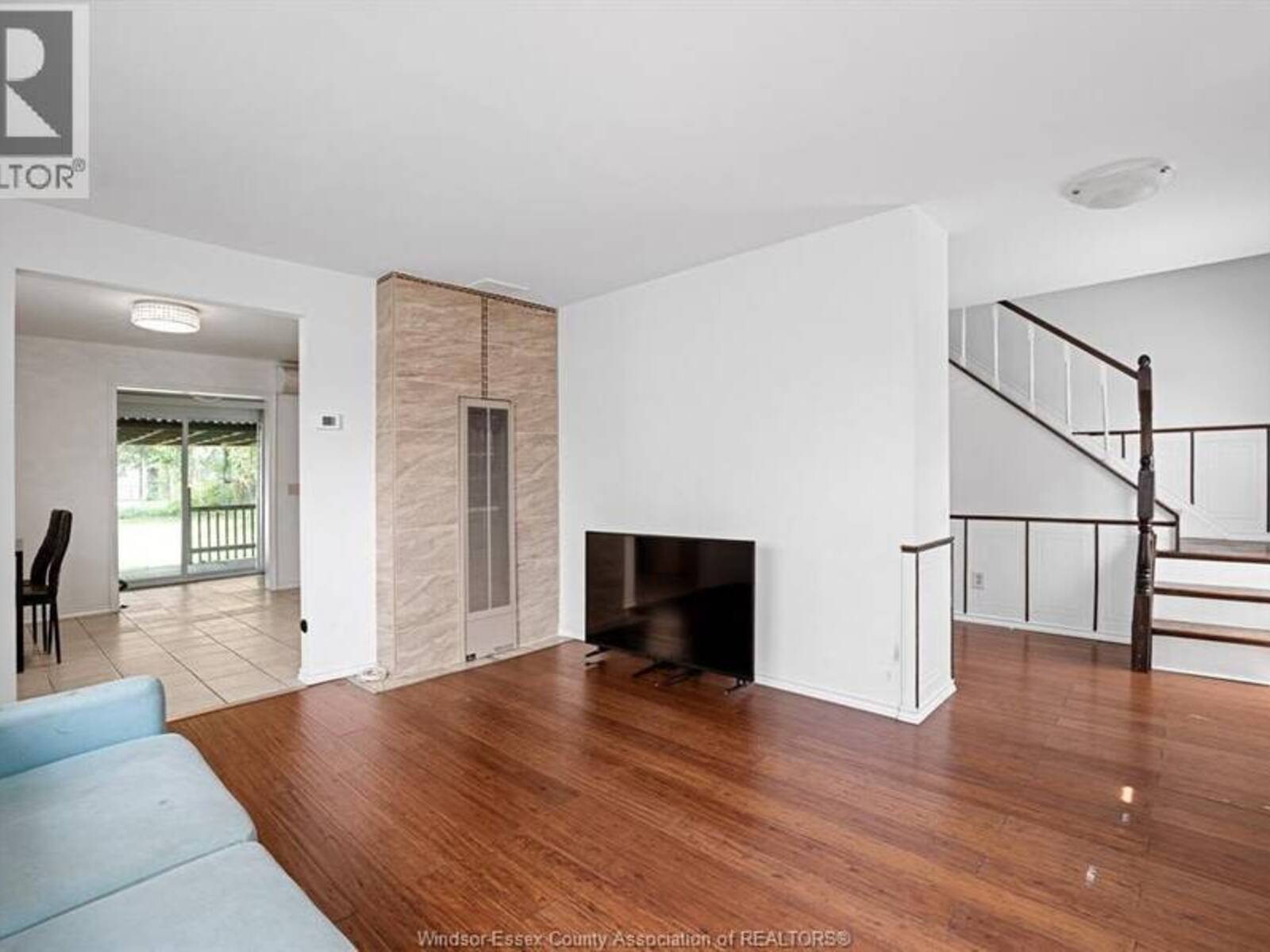 550 CAPITOL, Windsor, Ontario N8X 3E8