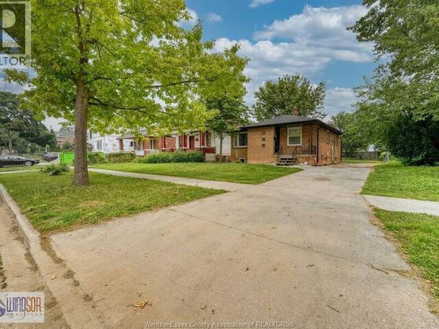 736 PARTINGTON AVENUE Windsor Ontario, N9B 2N7 - 6 Bedrooms Home For Sale