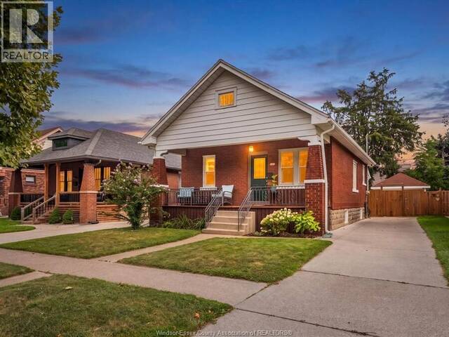 2220 LINCOLN ROAD Windsor Ontario, N8W 2R2 - 3 Bedrooms Home For Sale