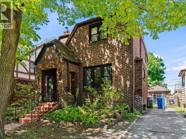 3056 Alexander AVENUE Windsor Ontario, N9C 1G5 - 4 Bedrooms Home For Sale