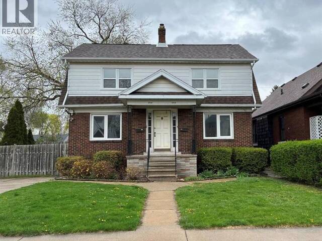2316-2318 CHILVER Windsor Ontario, N8W 2V5 - 6 Bedrooms Home For Sale