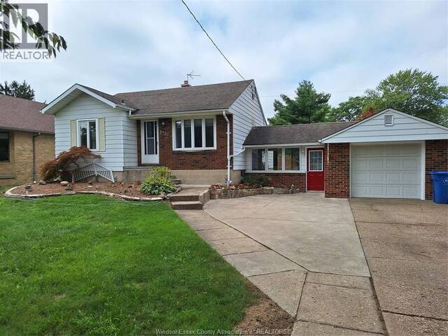 3987 CASGRAIN Windsor Ontario, N9E 2R9 - 3 Bedrooms Home For Sale