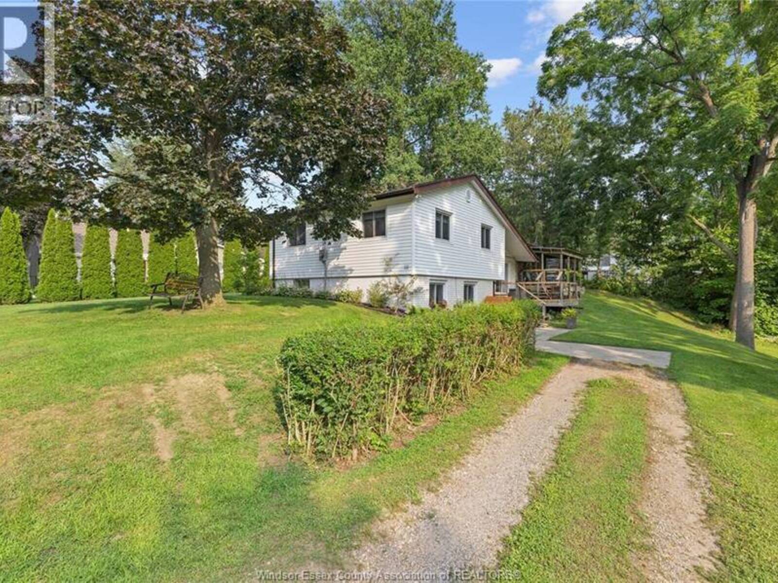 10 OAK STREET, Chatham-Kent, Ontario N0P 2C0